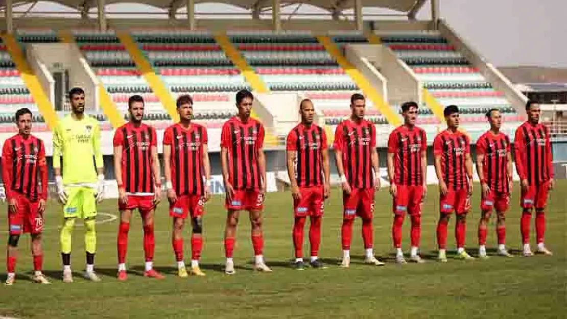 Vanspor adım adım şampiyonluğa yürüyor