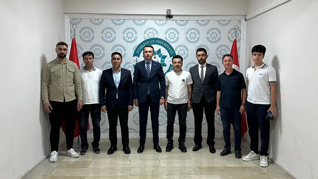 Vanspor FK yönetiminden Çaldıran kaymakamı'na ziyaret