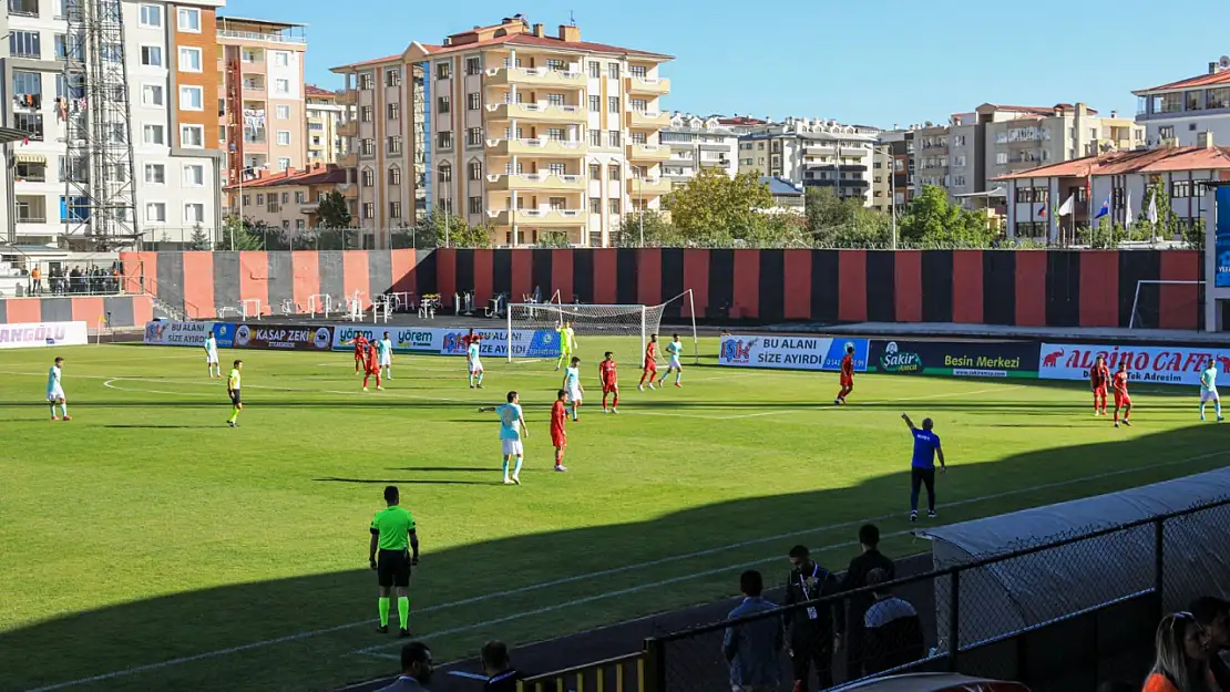 Vanspor liderliği geri aldı