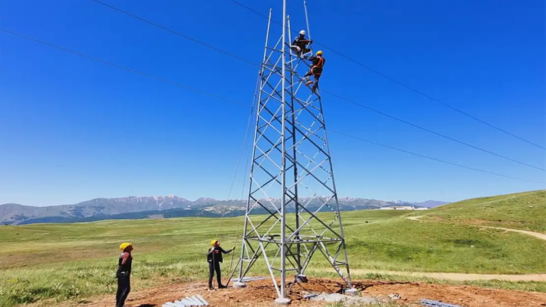 VEDAŞ, elektrik şebekesini güçlendiriyor