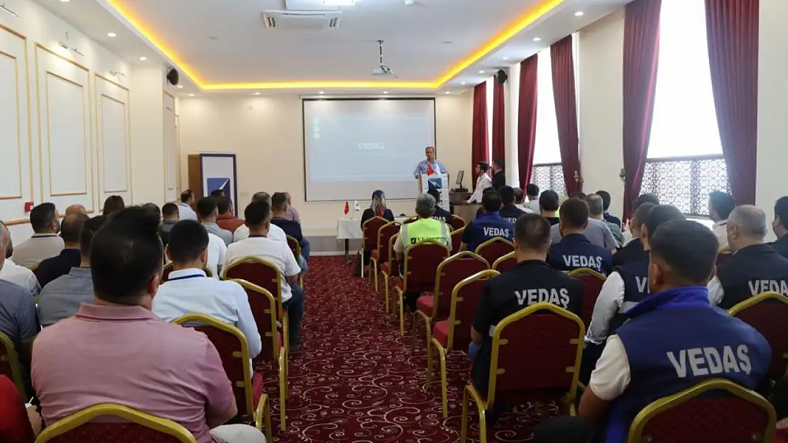 VEDAŞ'tan çalışanlarına mesleki eğitim semineri