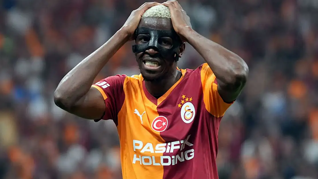 Victor Osimhen'in ayak bileğinde gerilme tespit edildi