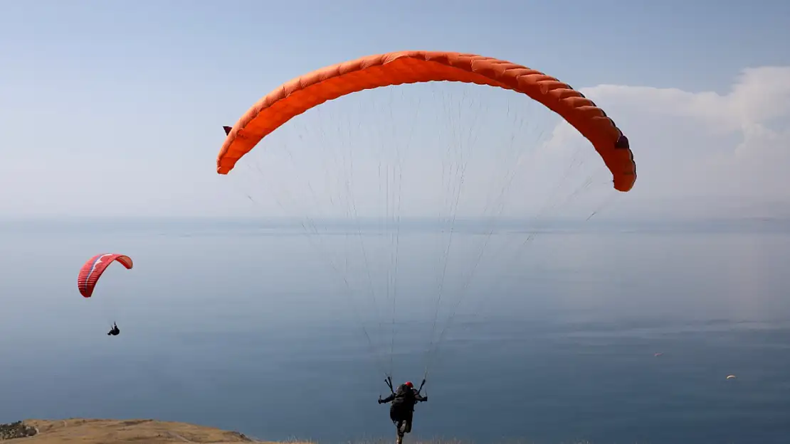 Yamaç paraşütü ve paramotor hedef şampiyonası sona erdi