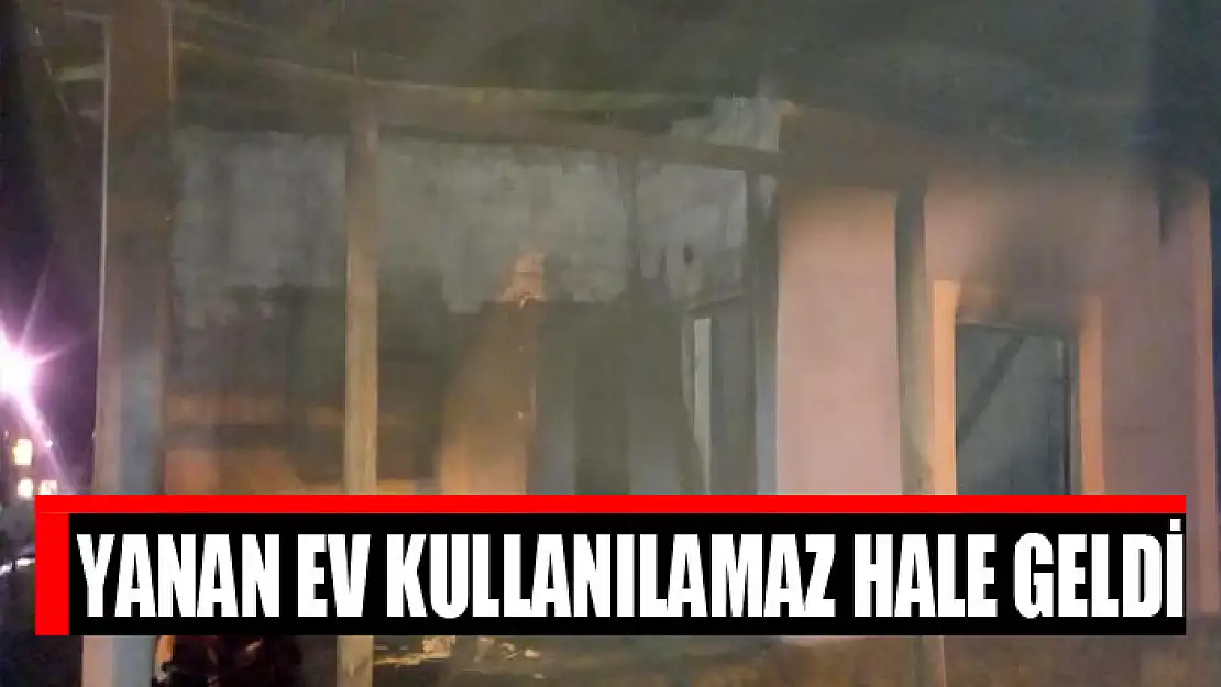 Yanan ev kullanılamaz hale geldi