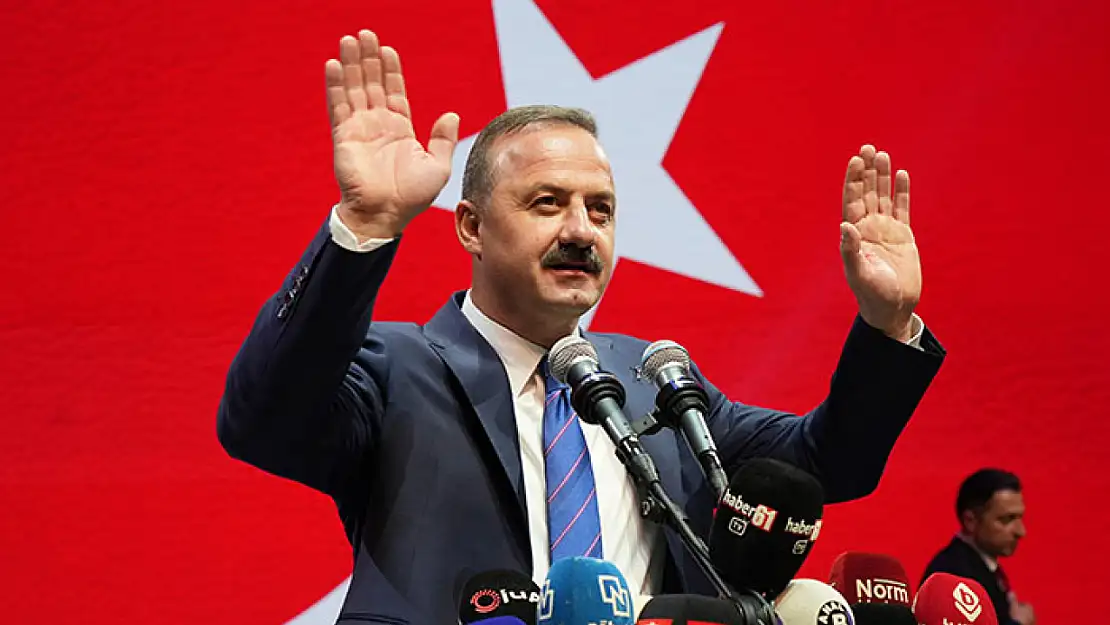 Yavuz Ağıralioğlu, Anahtar Parti'nin tanıtımını gerçekleştirdi