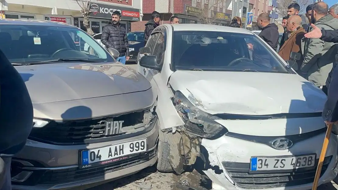 Yeni Van caddesinde trafik kazası