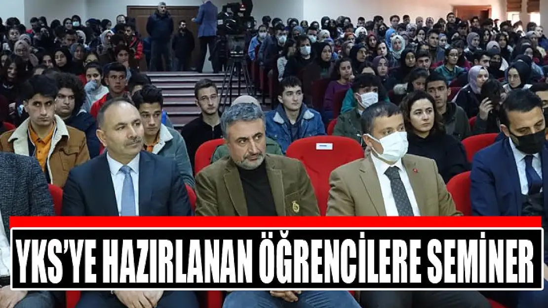 YKS'ye hazırlanan öğrencilere seminer