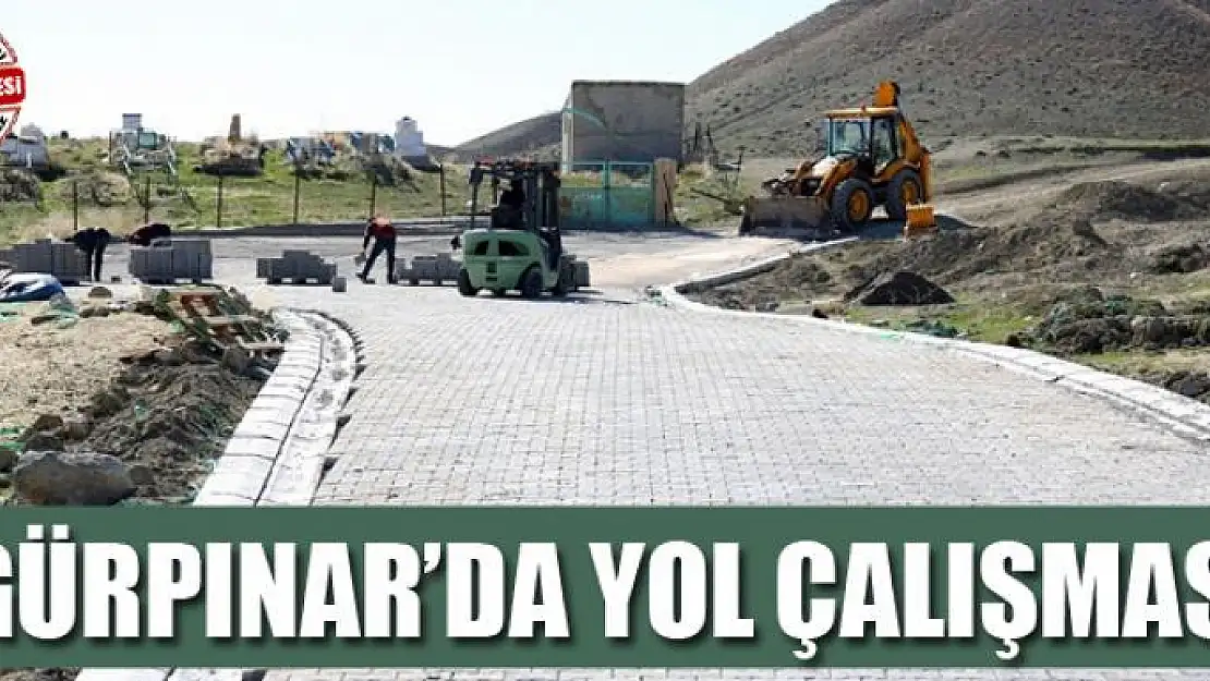 Gürpınar'da yol yapım çalışması