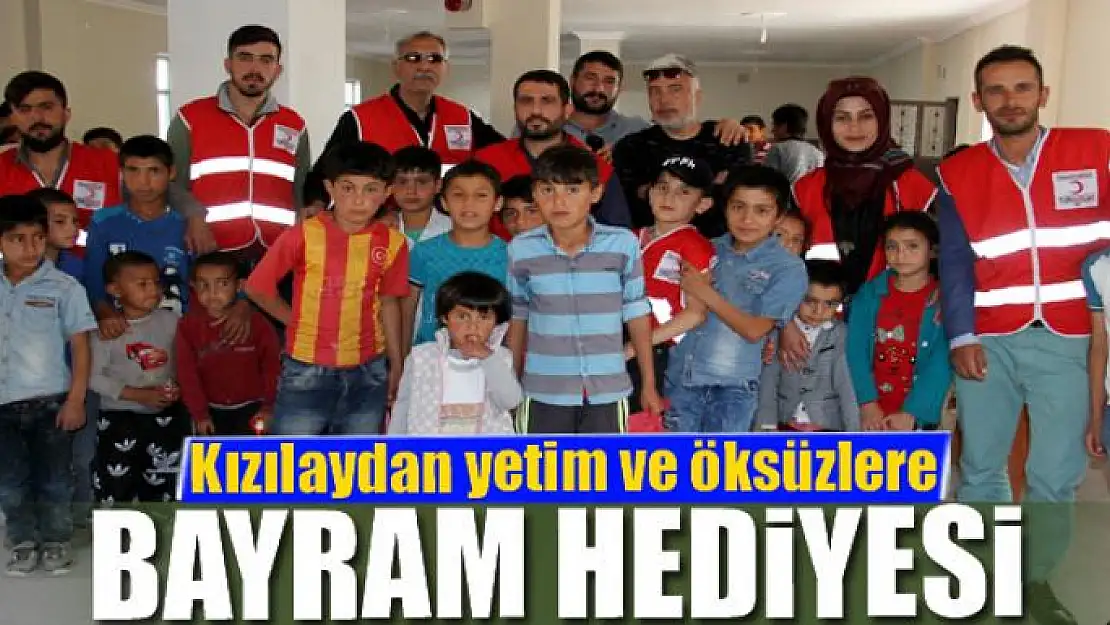 Kızılaydan yetim ve öksüzlere bayram hediyesi