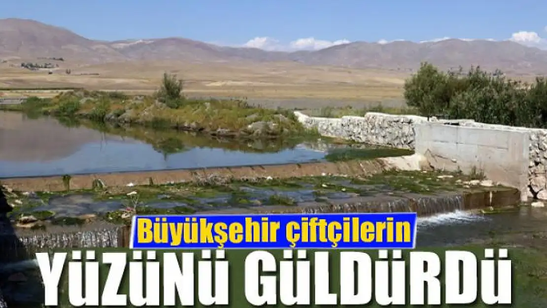 Büyükşehir çiftçilerin yüzünü güldürdü