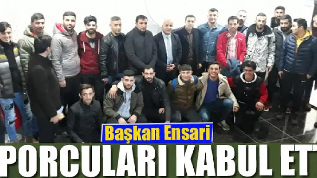 Başkan Ensari sporcuları kabul etti