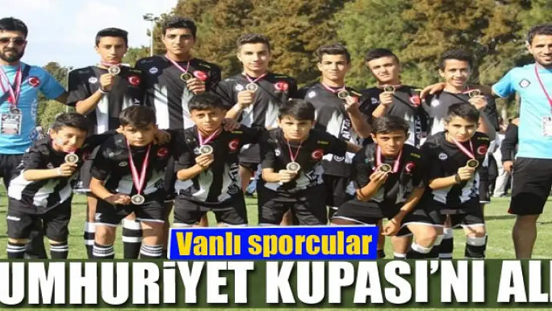 Vanlı sporcular 'Cumhuriyet Kupası'nı aldı 