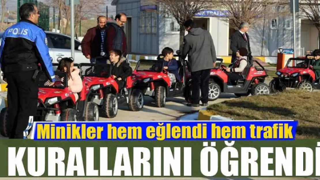 Minikler hem eğlendi hem trafik kurallarını öğrendi