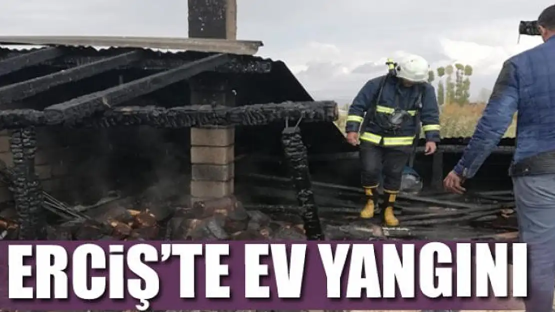 Erciş'te ev yangını