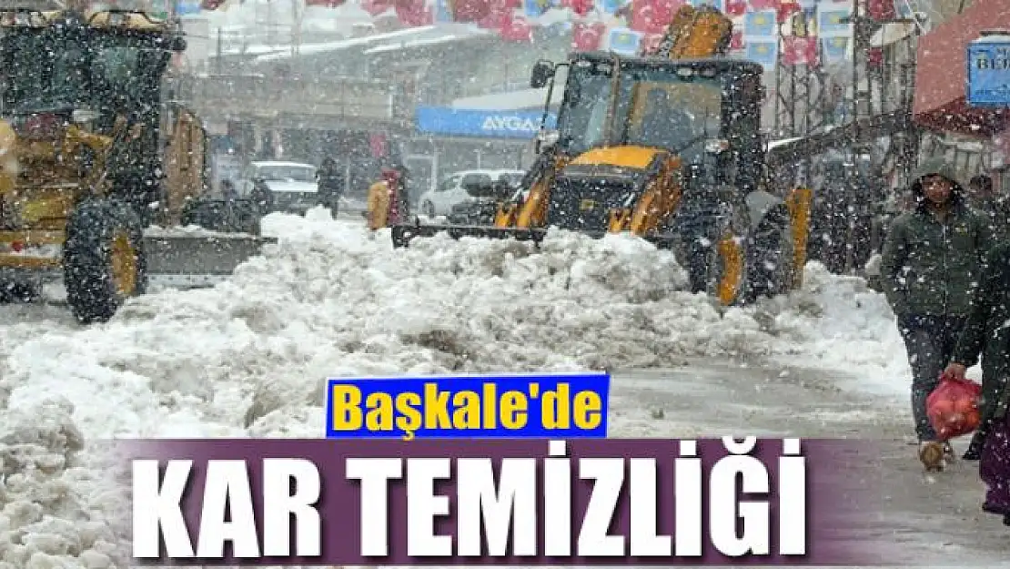 Başkale'de kar temizliği