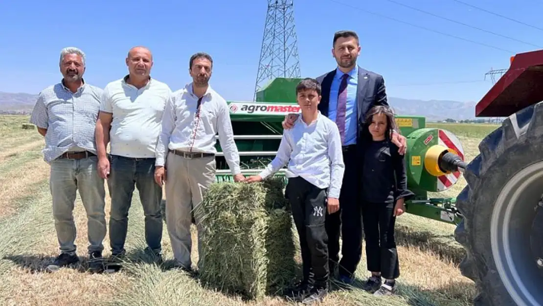 Yüksekova'da imece geleneği makineleşmeye geçiş yaptı