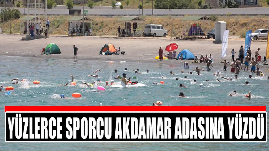 YÜZLERCE SPORCU AKDAMAR ADASINA YÜZDÜ