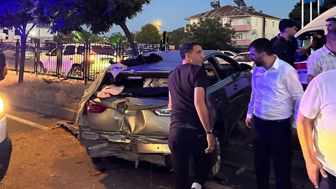 Zincirleme trafik kazası: 5 yaralı