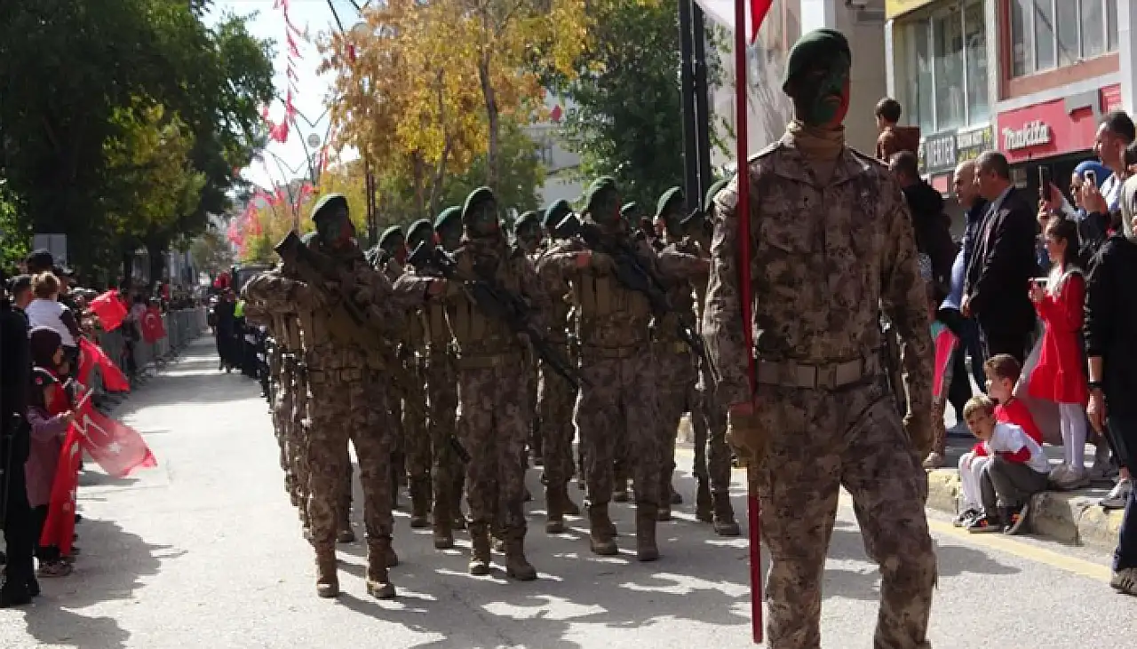 Van'da Cumhuriyet Bayramı coşkusu