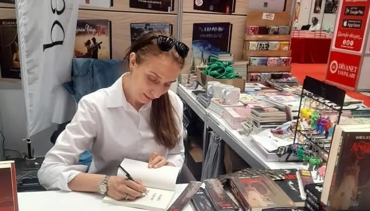 Mavi Şehrin Kalemleri