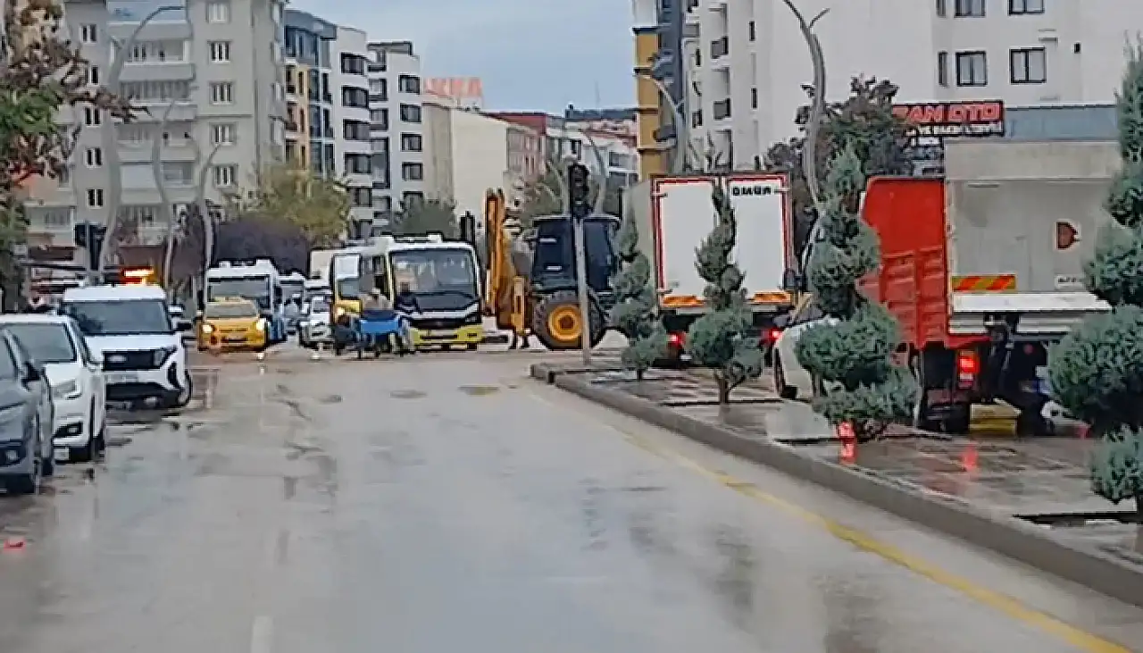 Van'da yol yenileme çalışmaları sürüyor
