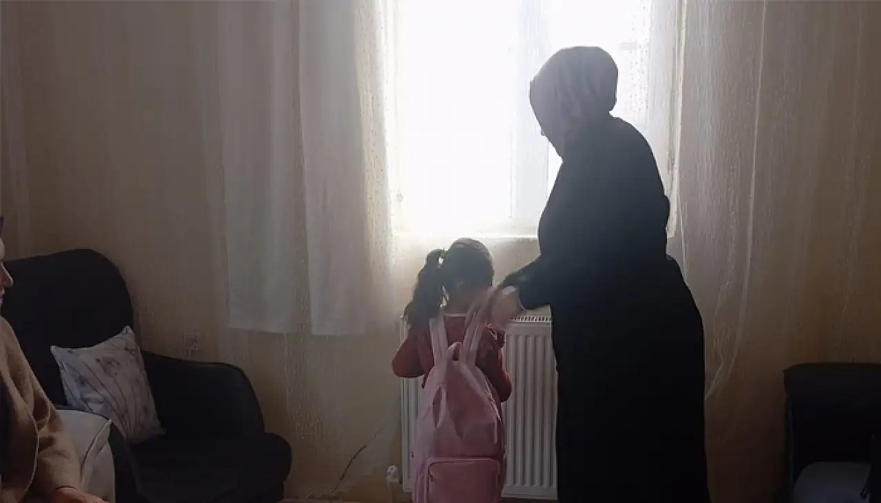 Ilıkan'dan ihtiyaç sahibi öğrencilere kırtasiye desteği