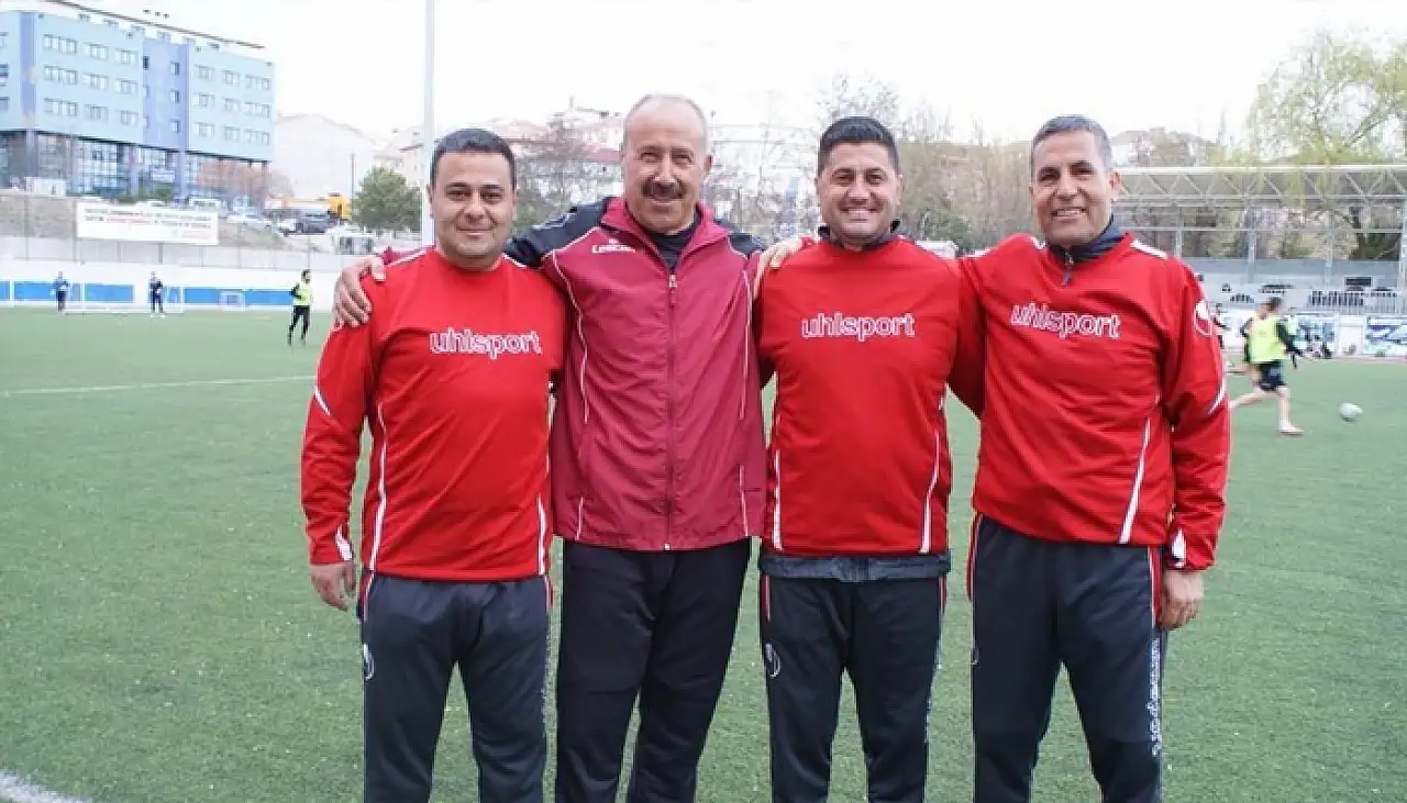 Kaleci antrenörü Burhan Kadem'in ilham veren futbol yolculuğu