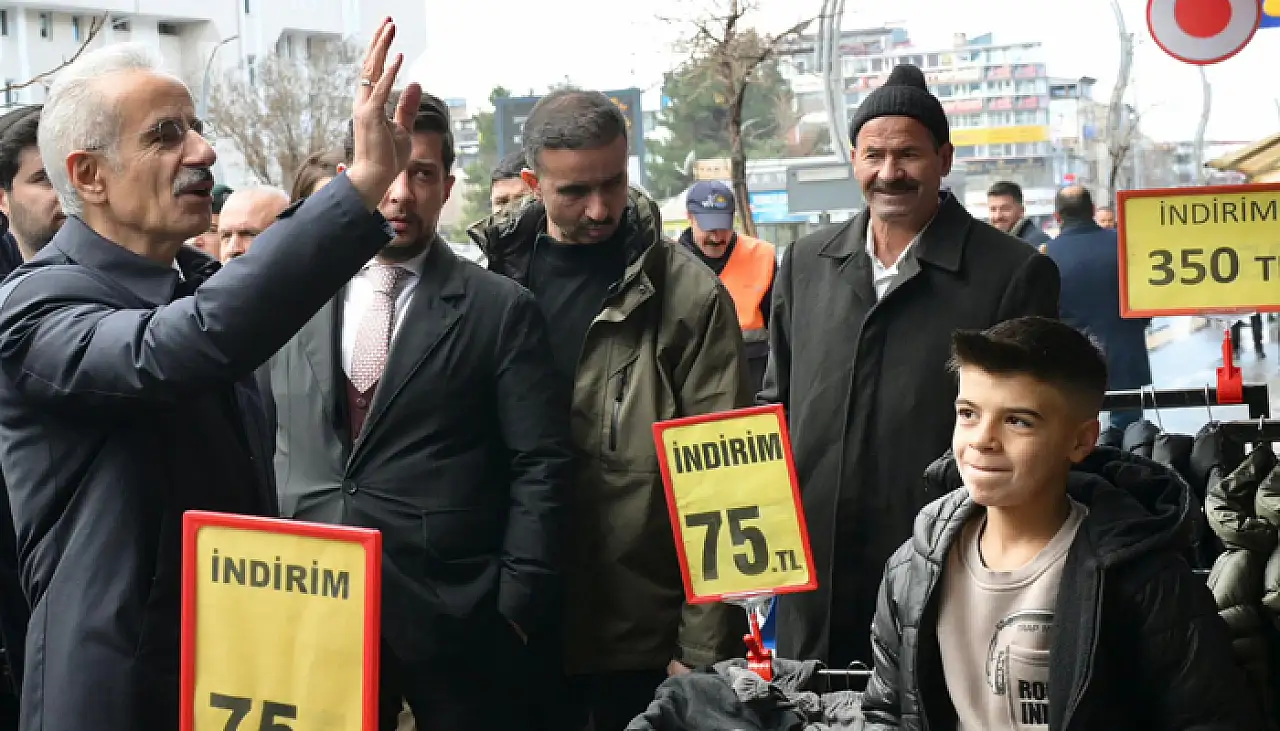 Bakan Uraloğlu'ndan esnaf ziyareti