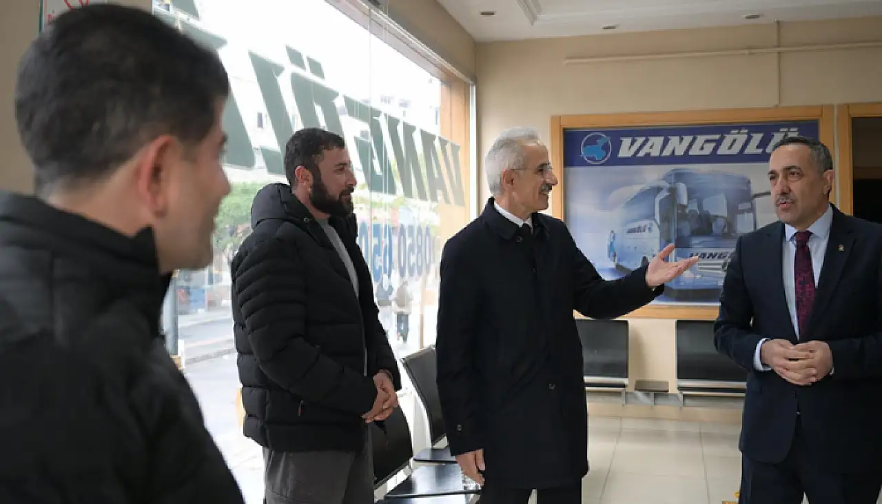 Bakan Uraloğlu'ndan esnaf ziyareti
