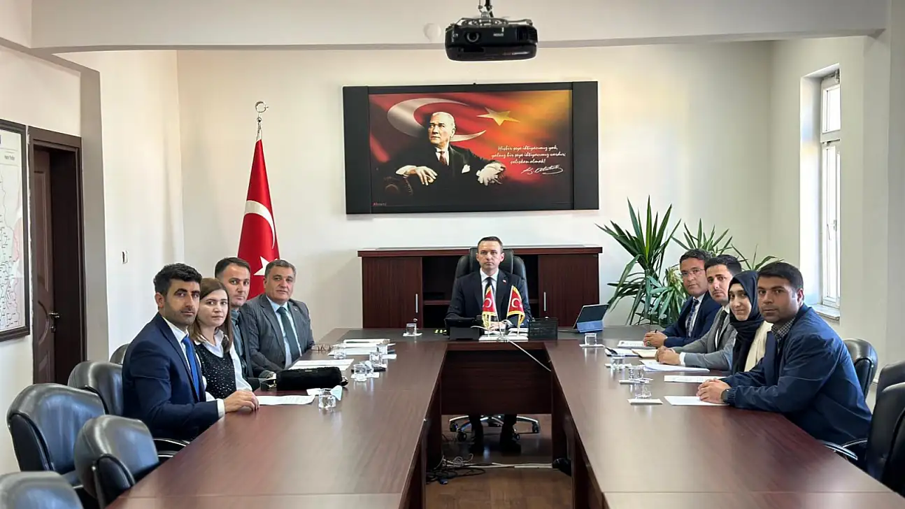 Çaldıran'da eğitim çalışmaları masaya yatırıldı