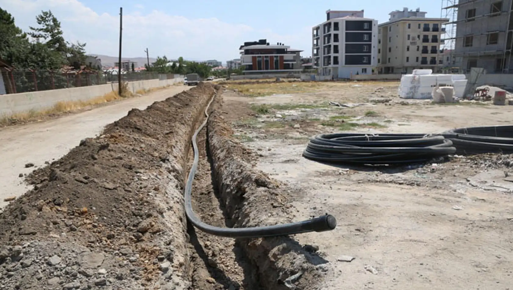 11 bin 800 metre içme suyu hattı çekildi