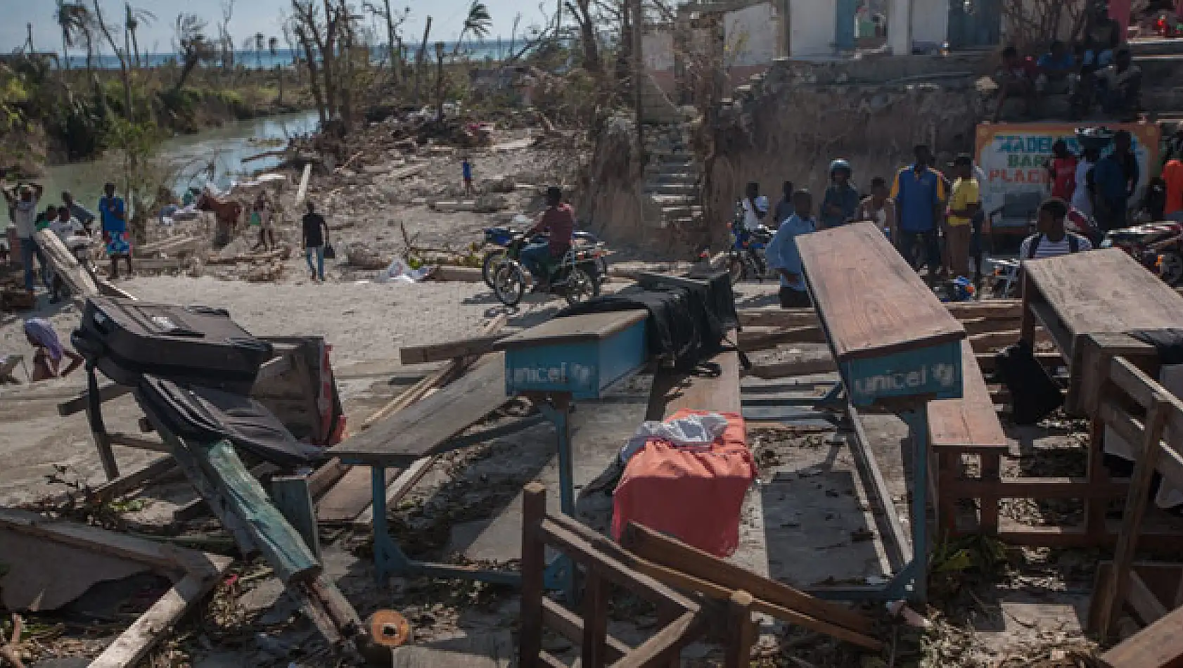 Haitide ölü sayısı 877ye ulaştı