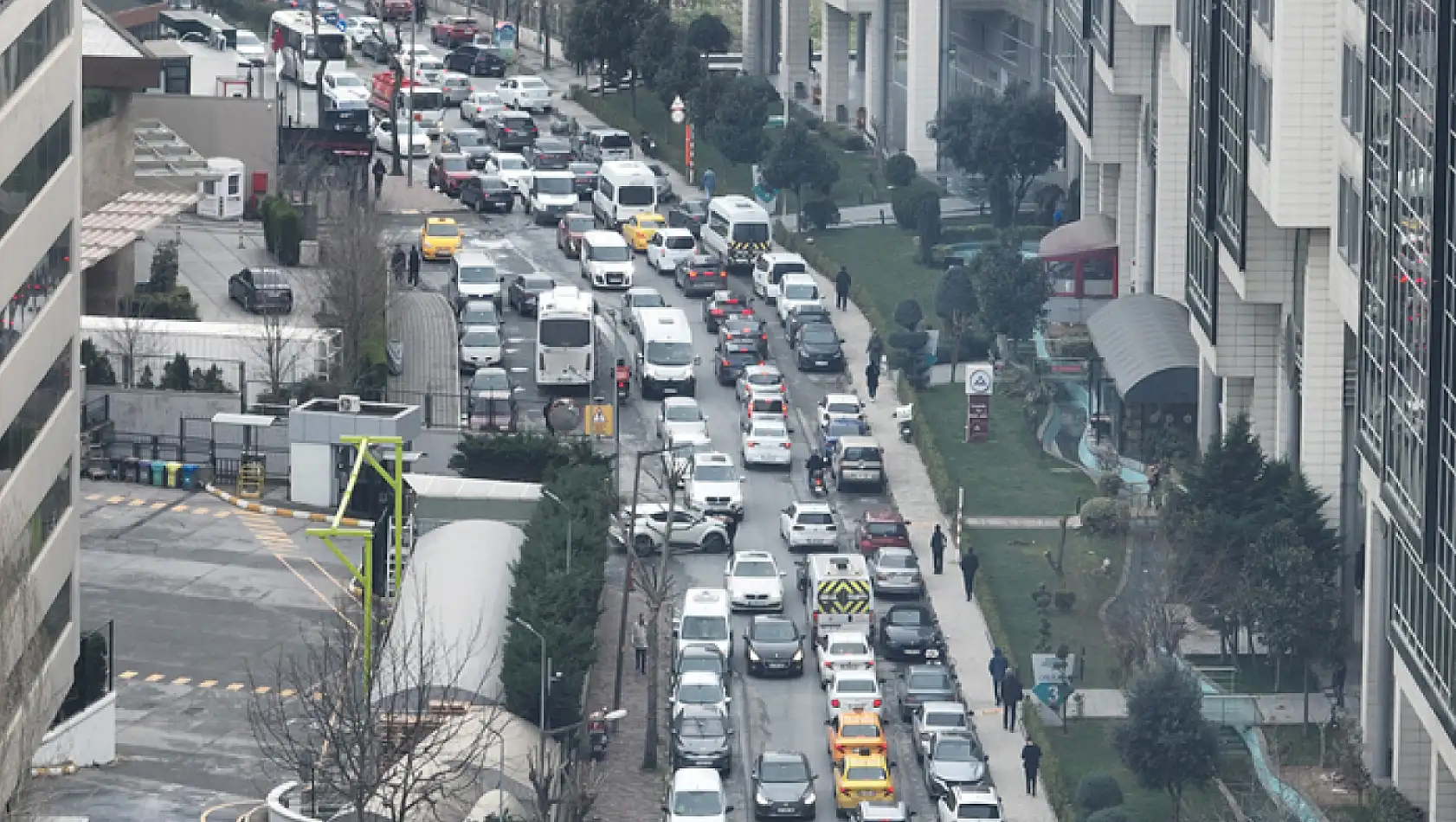 53 ilin toplamı kadar araç trafiğe kayıtlı