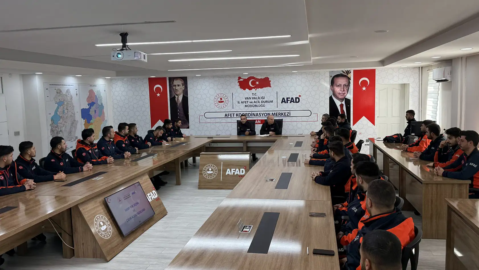 AFAD Van'da çığda arama kurtarma eğitimleri başladı