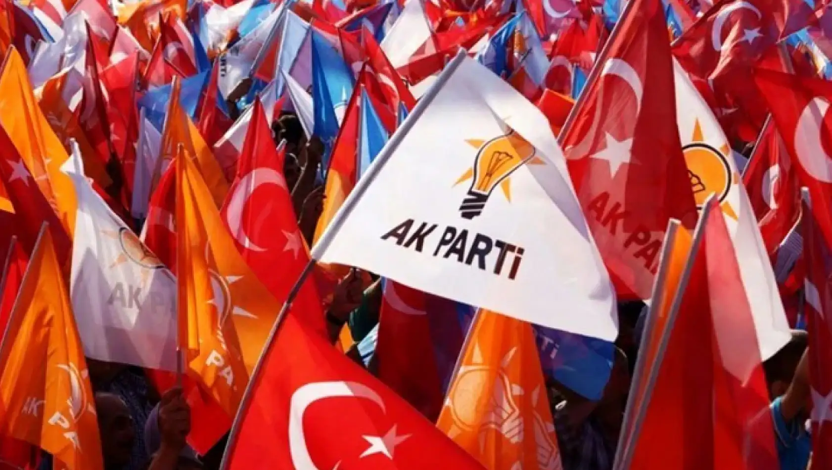 AK Parti ilçe teşkilatlarında yeni dönem