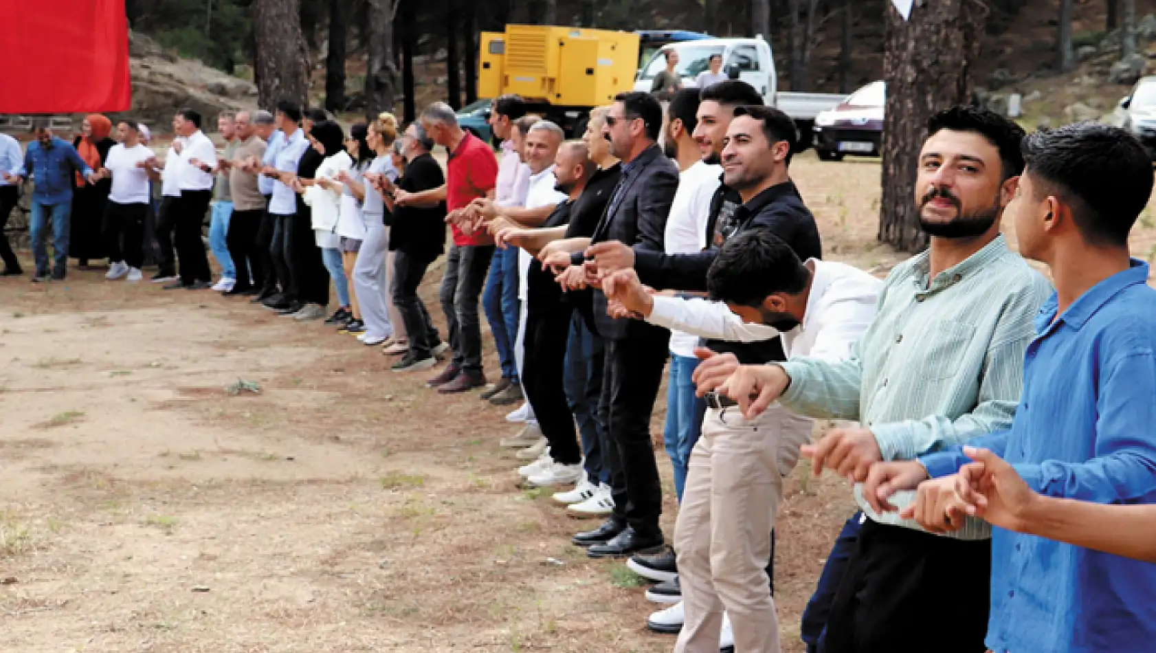 Balıkesir Edremit Körfezi Vanlılar Derneği'nden Birinci Piknik ve Halay Günü etkinliği