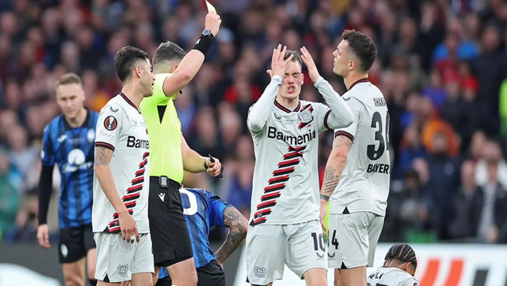 Bayer Leverkusen'in 51 maçlık yenilmezlik serisi sona erdi