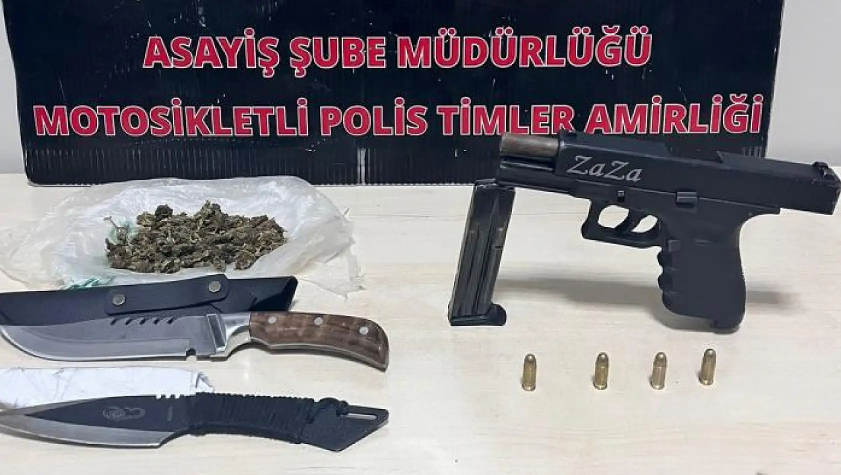 Bingöl'de ruhsatsız tabanca ele geçirildi