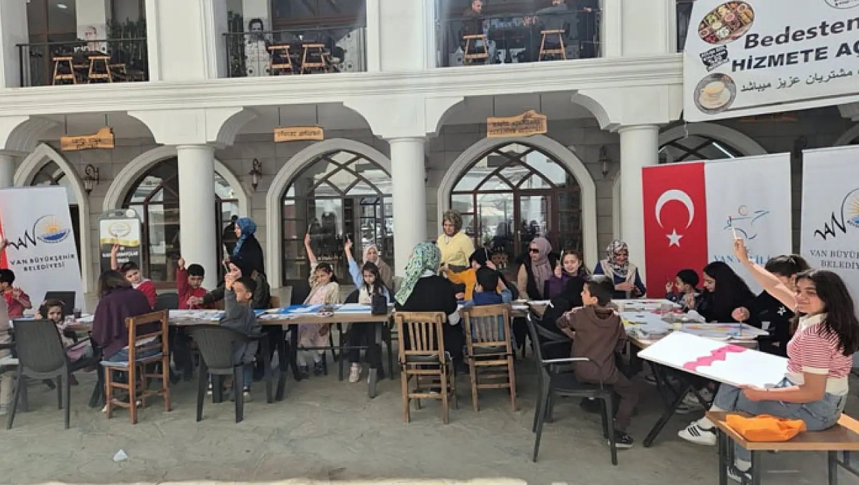 Büyükşehir'den çocuklara ve annelerine özel atölye