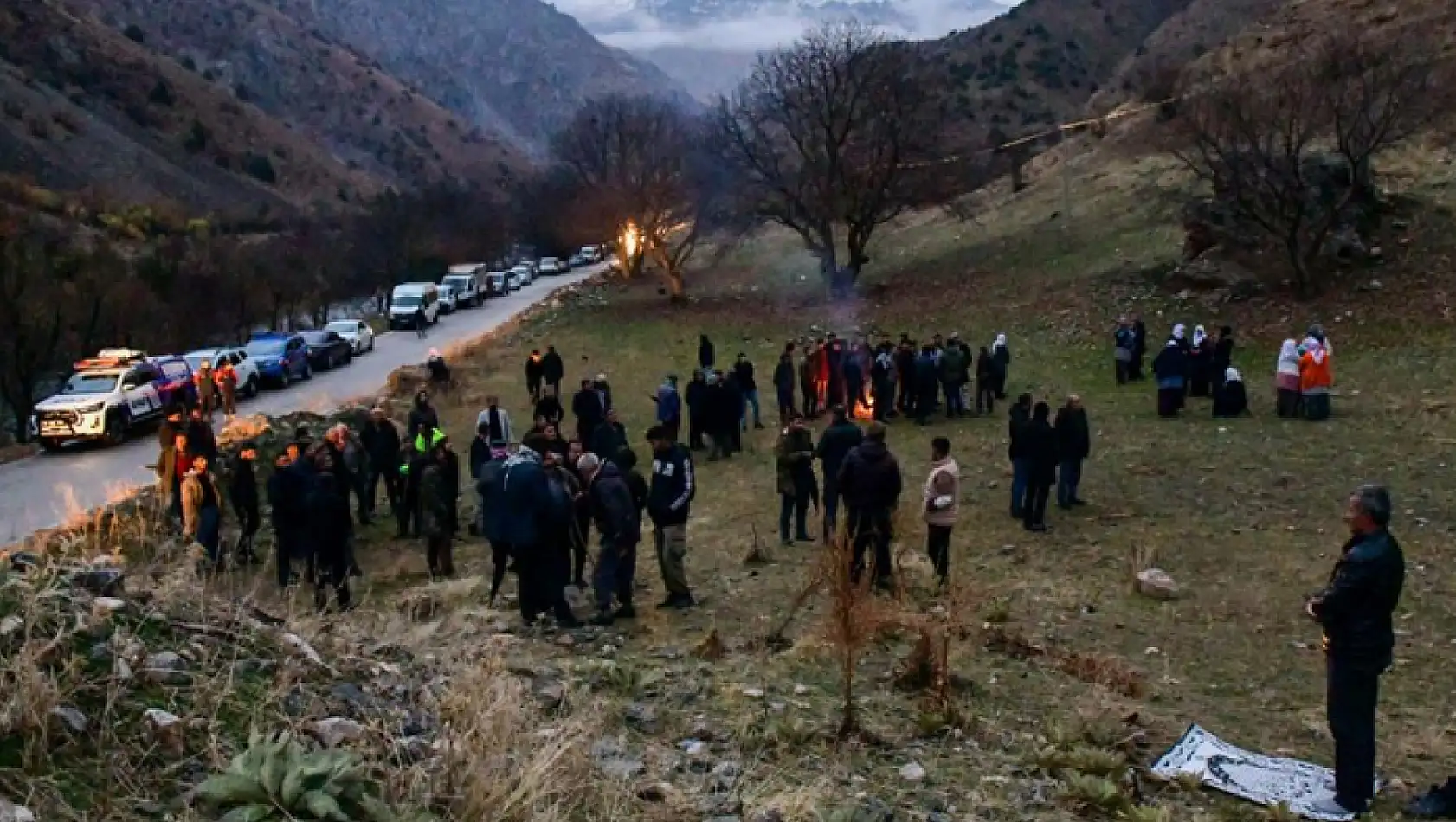 Dağdan düşen kaya parçalarının altında kalan çoban hayatını kaybetti