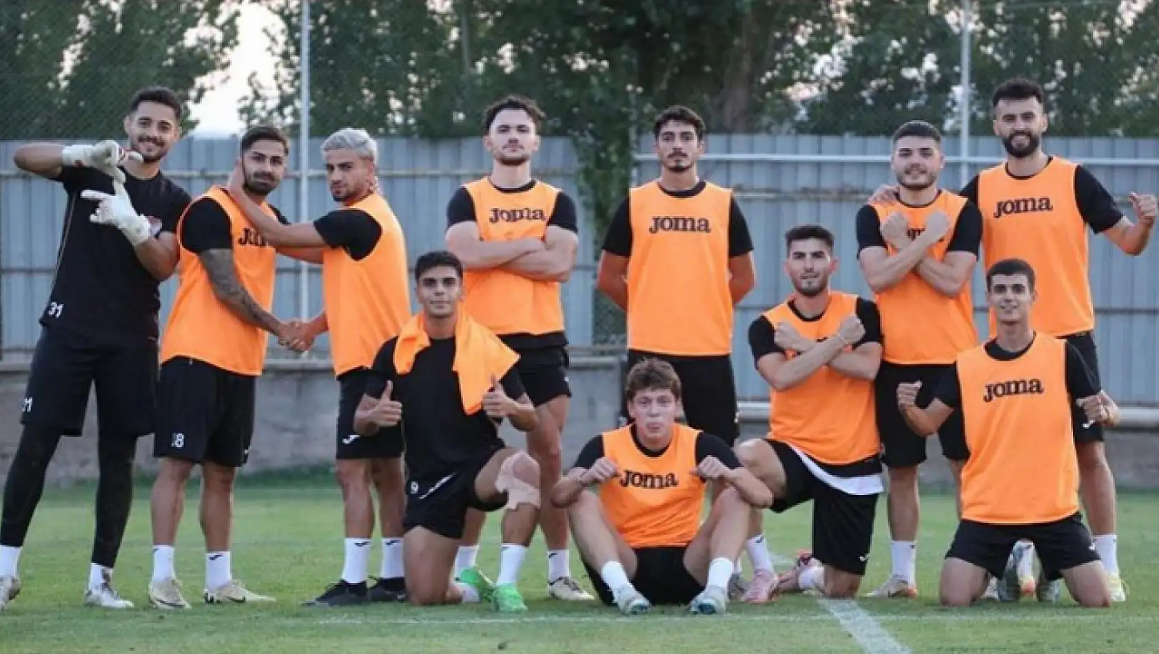 Elazığspor kafilesi Van'da