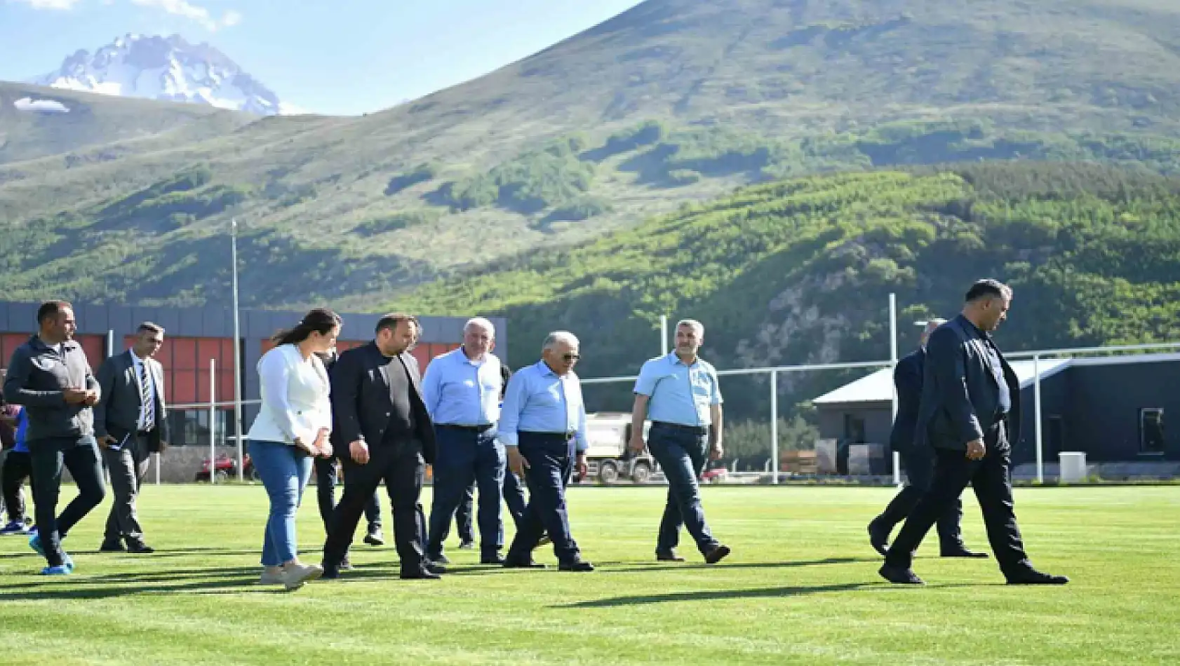 Erciyes Yüksek İrtifa Kamp Merkezi takımların akınına uğruyor