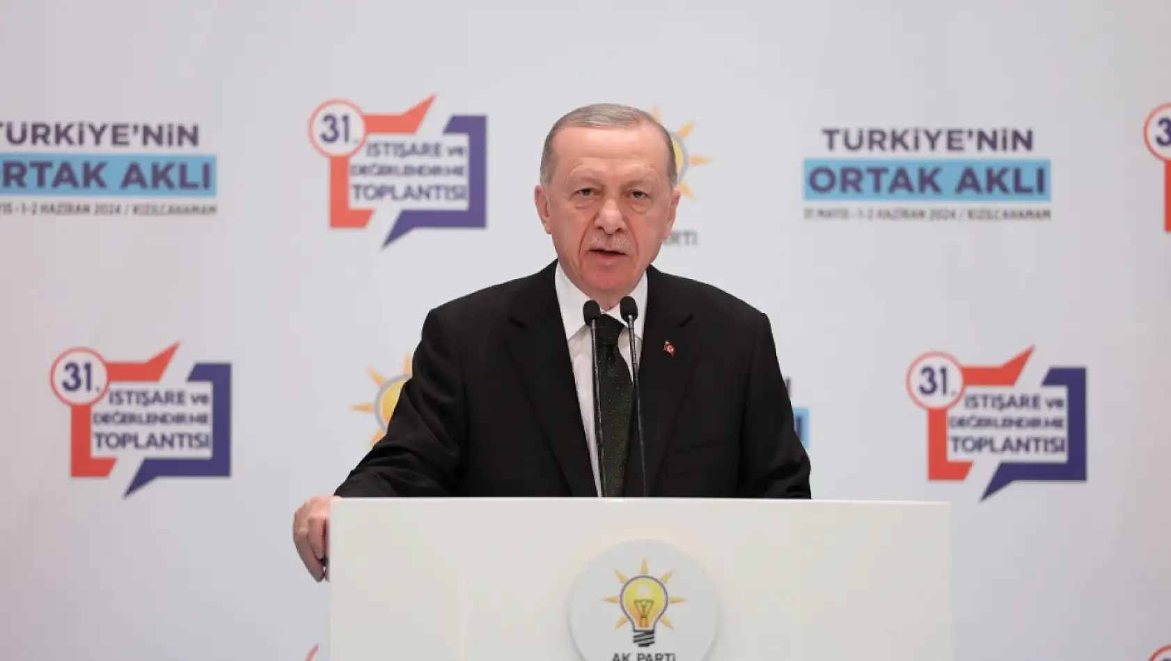 Erdoğan'dan yeni anayasa mesajı