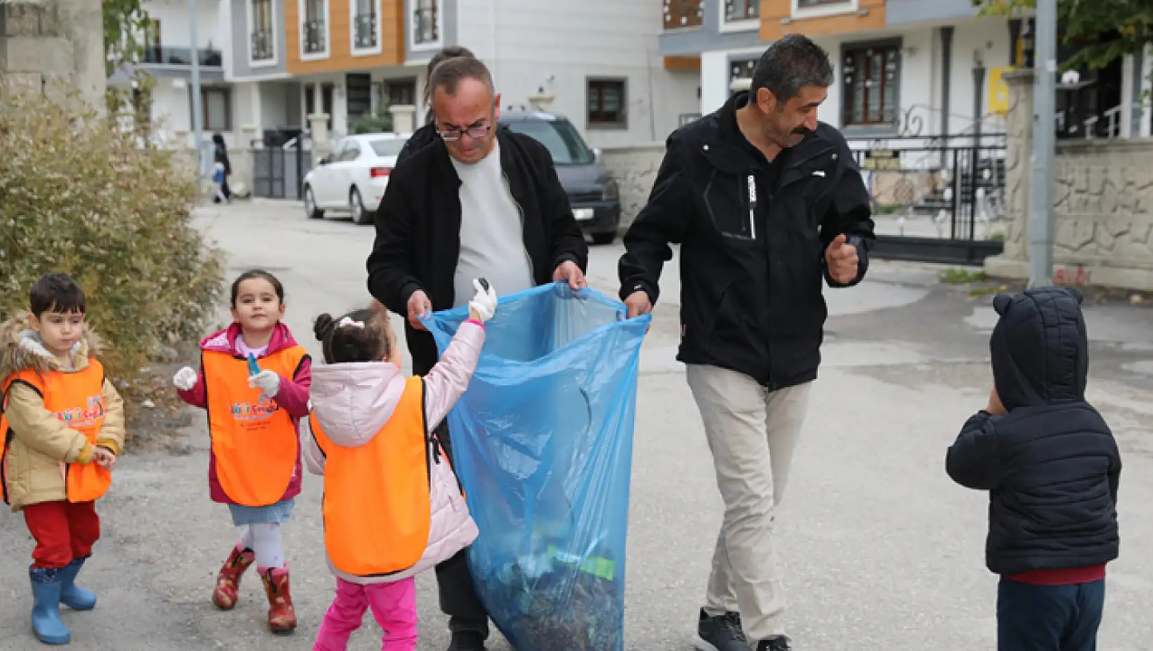 İpekyolu Belediyesi'nden çocuklara çevre bilinci aşılanıyor