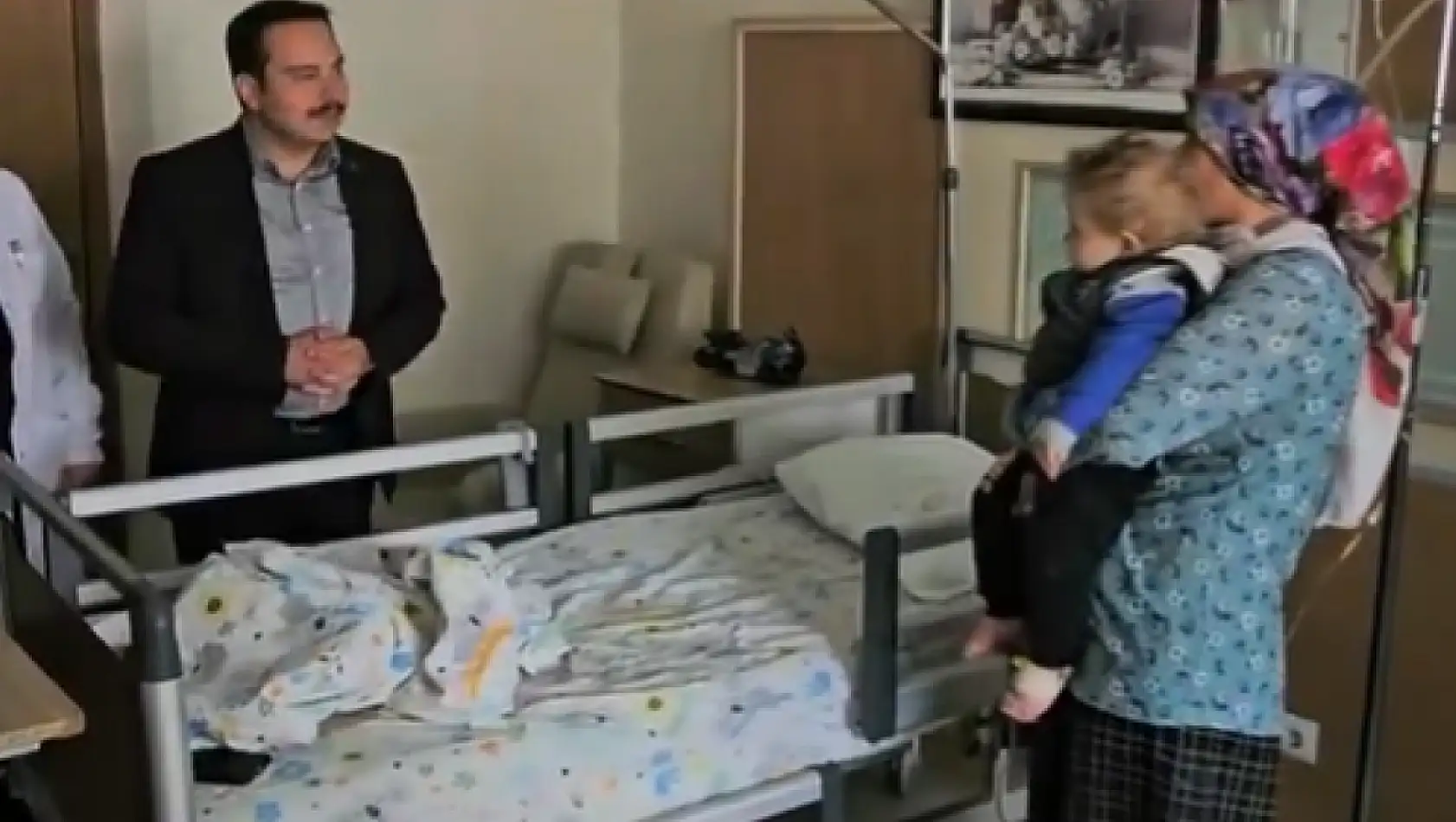 Kaymakam Aydoğan'dan hastalara ziyaret