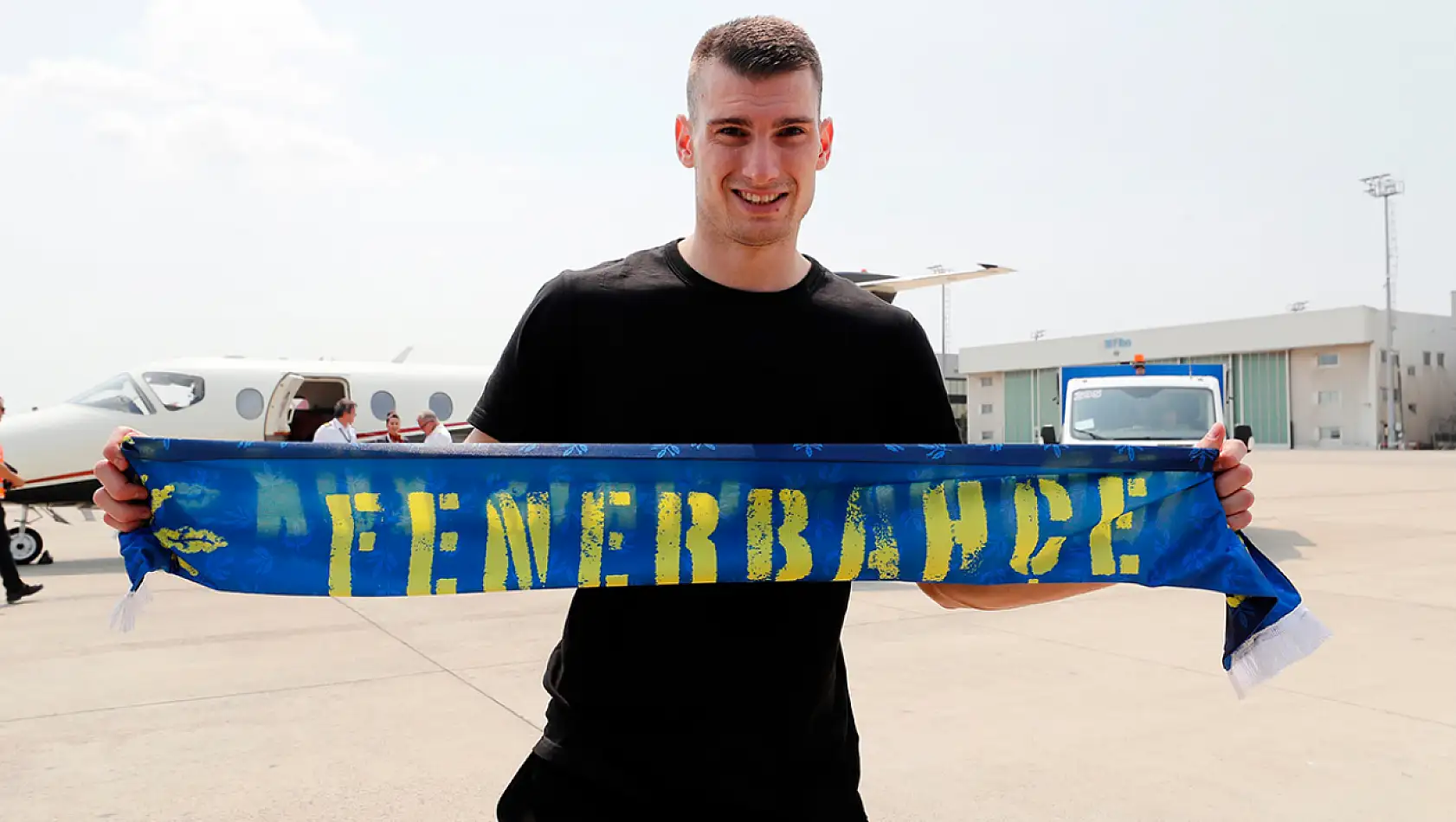 Livakovic, Fenerbahçe'de!