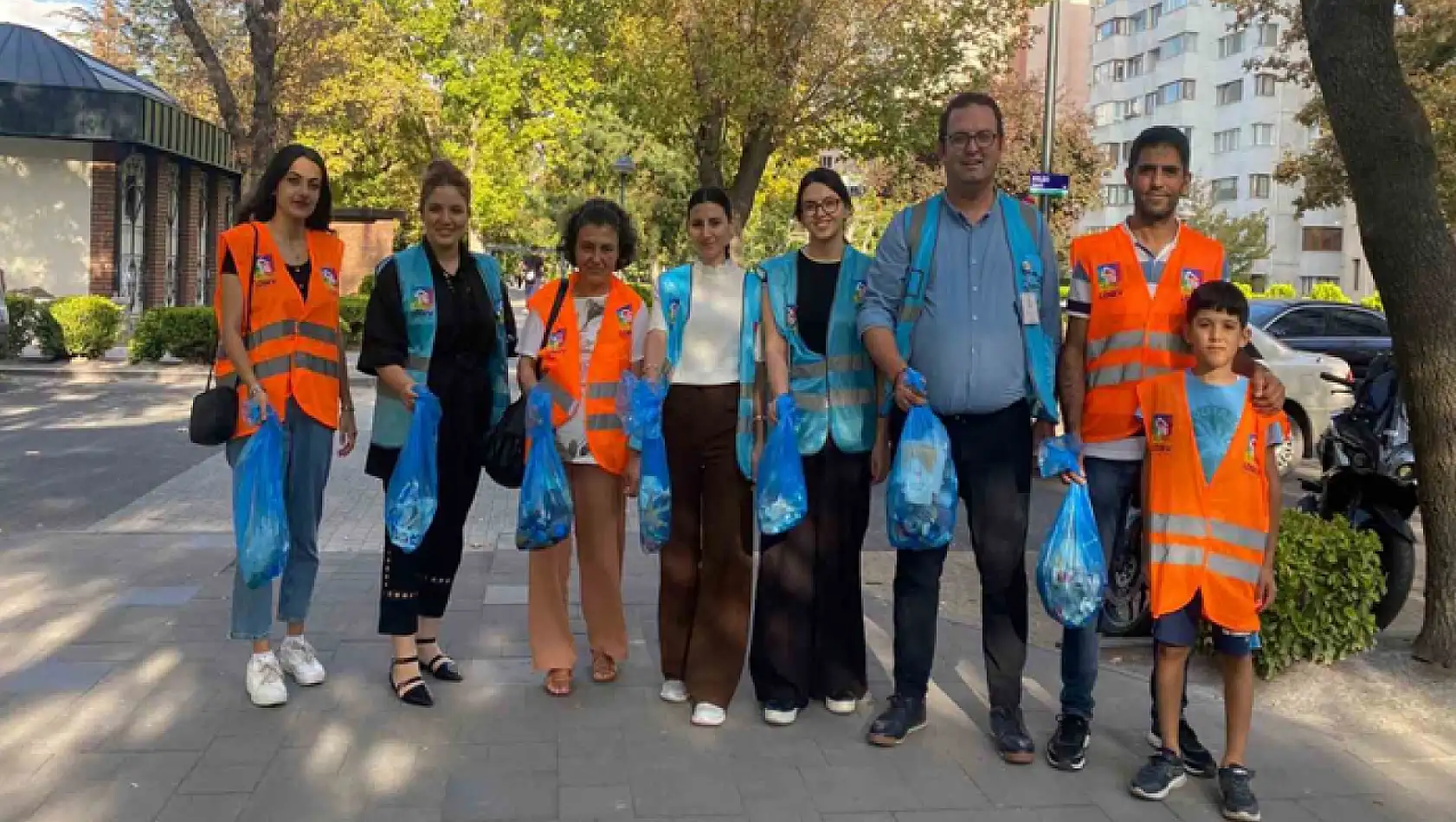 LÖSEV'den Dünya Temizlik Günü'nde farkındalık çalışması