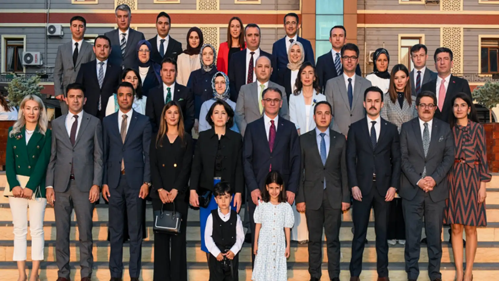 Mülki idare amirlerine veda yemeği