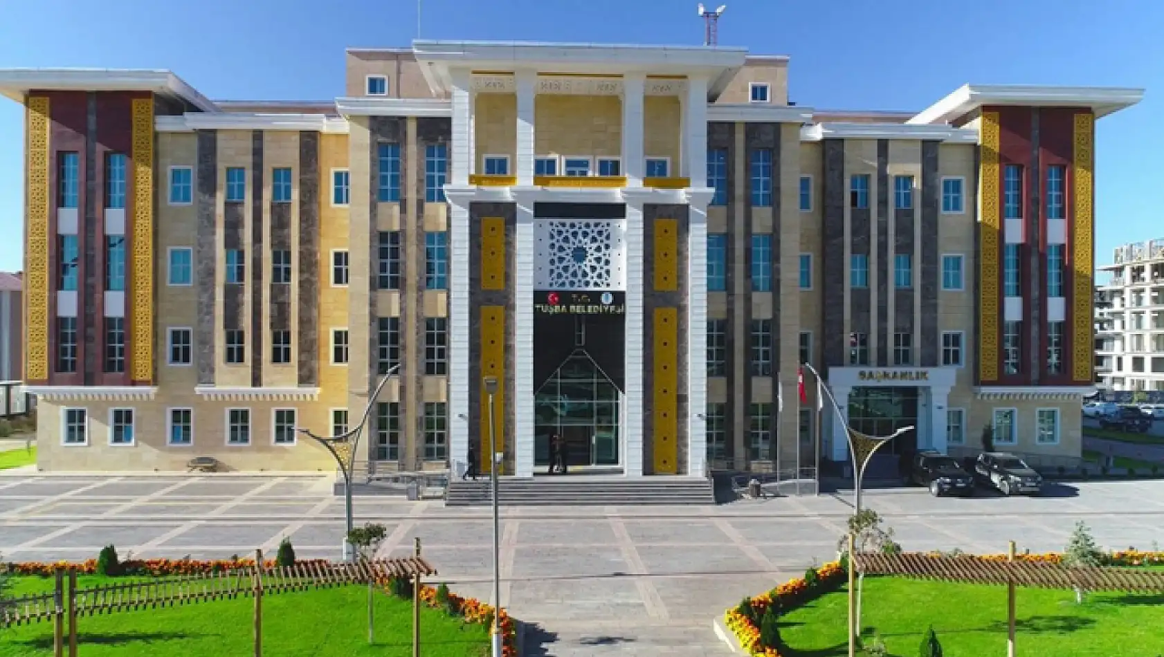 Tuşba Belediyesi son aylarda işe alınanların işine son verdi