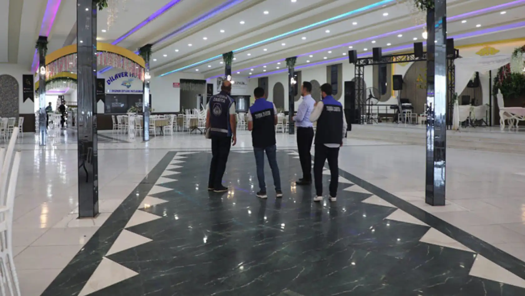 Tuşba'da düğün salonlarına sıkı denetim
